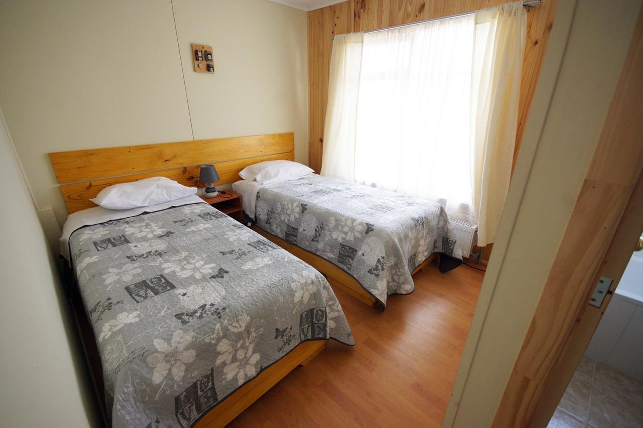Hostal Los Pioneros Пуэрто-Наталес Экстерьер фото