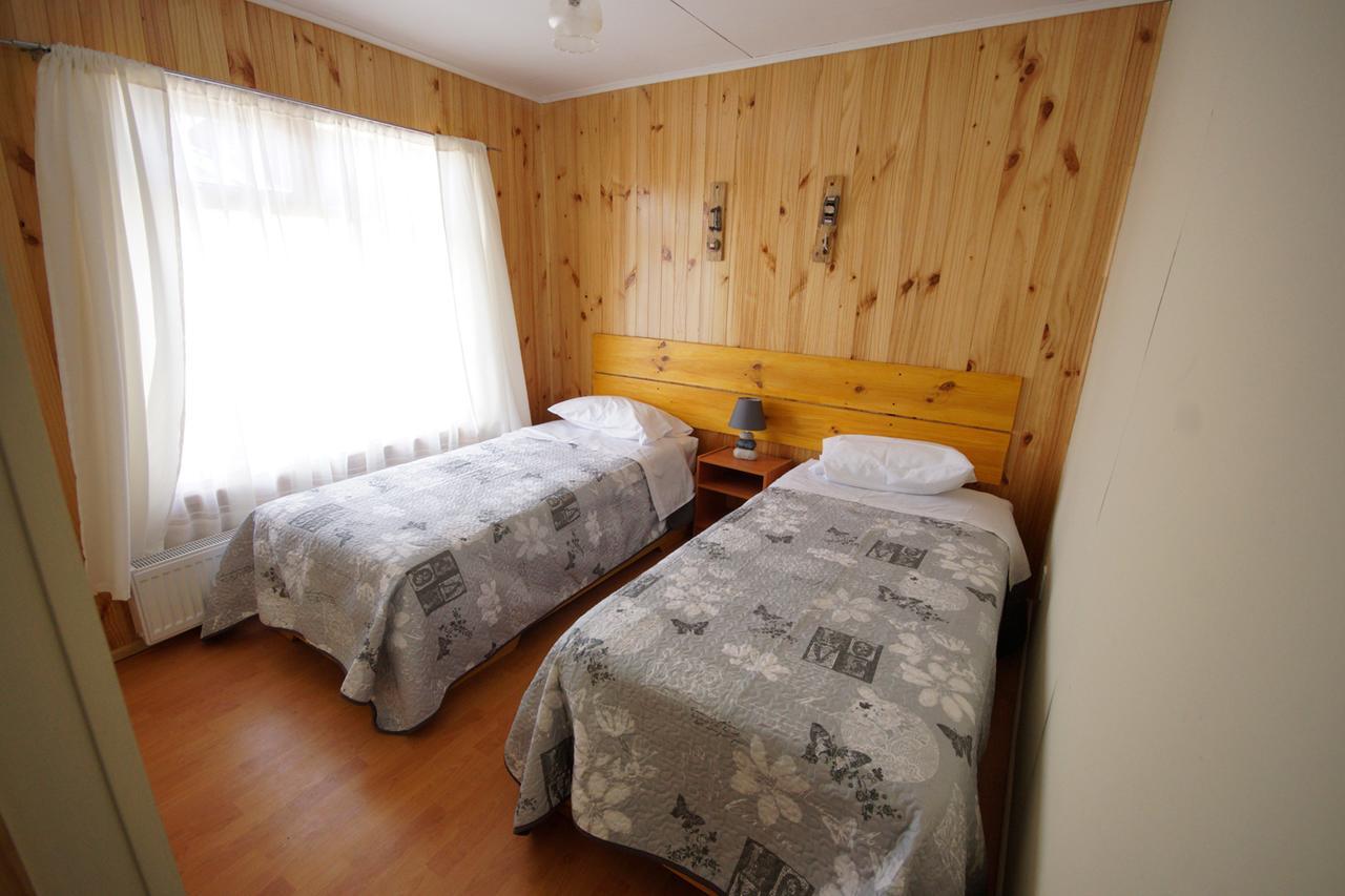 Hostal Los Pioneros Пуэрто-Наталес Экстерьер фото