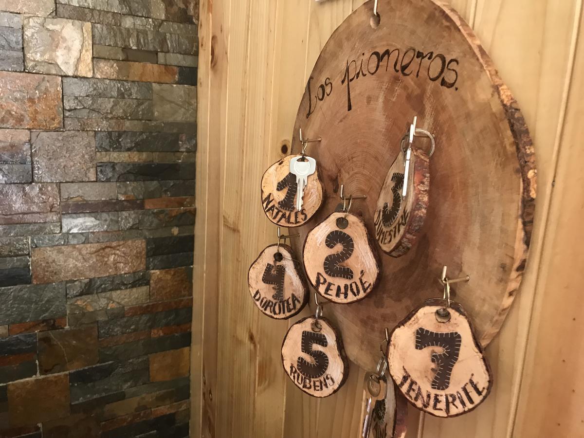 Hostal Los Pioneros Пуэрто-Наталес Экстерьер фото