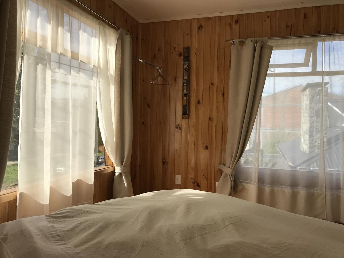Hostal Los Pioneros Пуэрто-Наталес Экстерьер фото